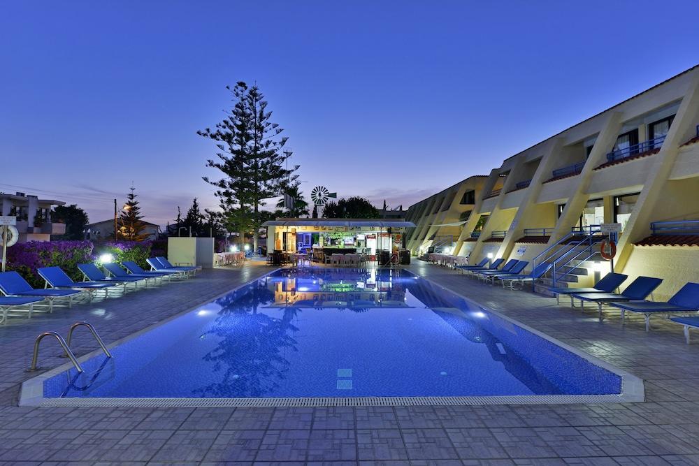 Napa Prince Hotel Apts Ajía Nápa Kültér fotó